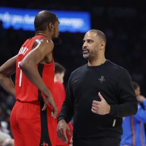 开云-张佳玮：把KD用成了约基奇乌度卡在想什么？防守端也没保护好他